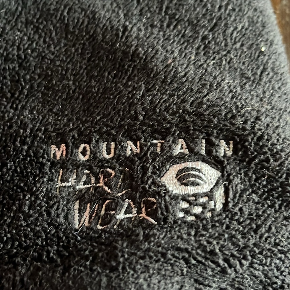 Beautiful mountain hardware vest - Picture 3 of 8